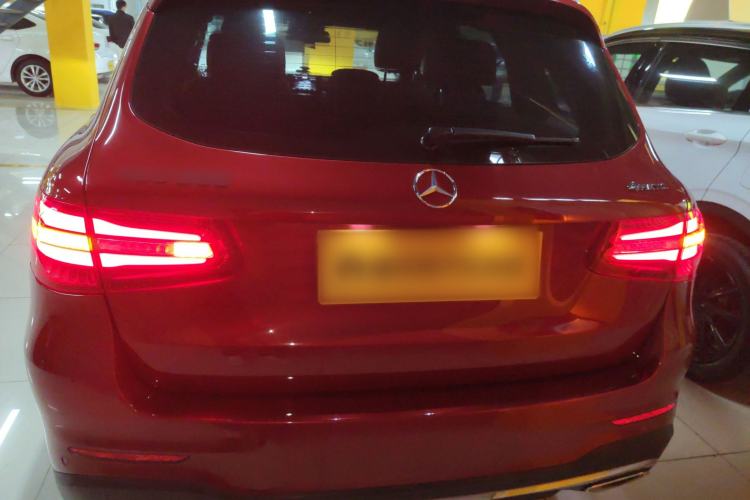 Used Mercedes-Benz GLC 2018 GLC 260 4MATIC Luxury Model
