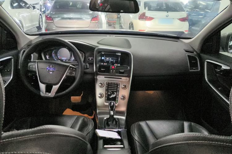 Used Volvo XC60 2016 T5 Smart Version

