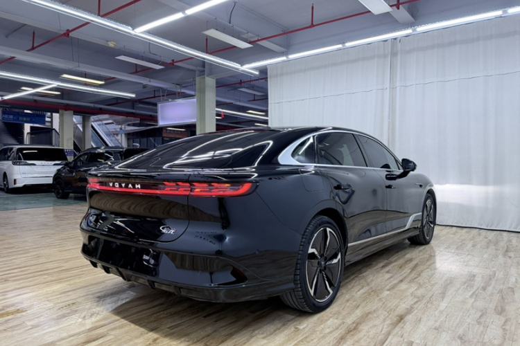 Used VOYAH PASSION 2023 Four-Wheel Drive Long-Range Version
