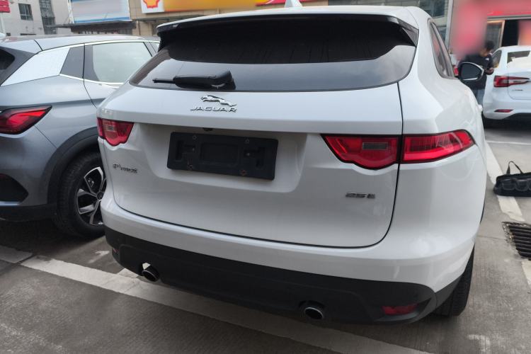 Used Jaguar F-PACE 2018 2.0T Two-Wheel Drive Urban Deluxe Edition

