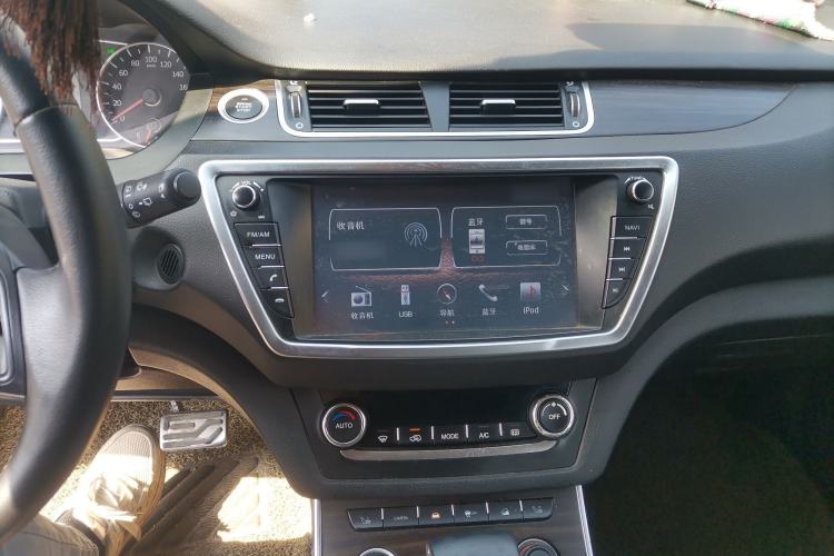 Used Land X7 2015 2.0T Panoramic Prestige Edition
