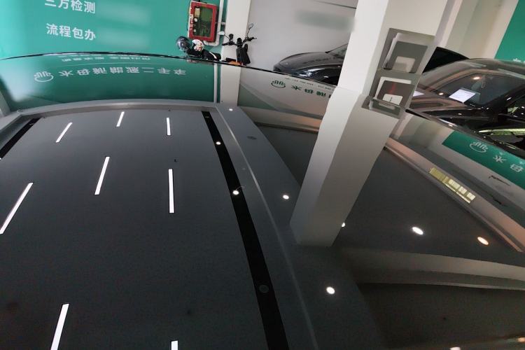 Used Tesla Model Y 2022 Long-Range All-Wheel-Drive Version
