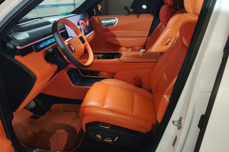 Used Lynk & Co 900 2025 1.5T Ultra
