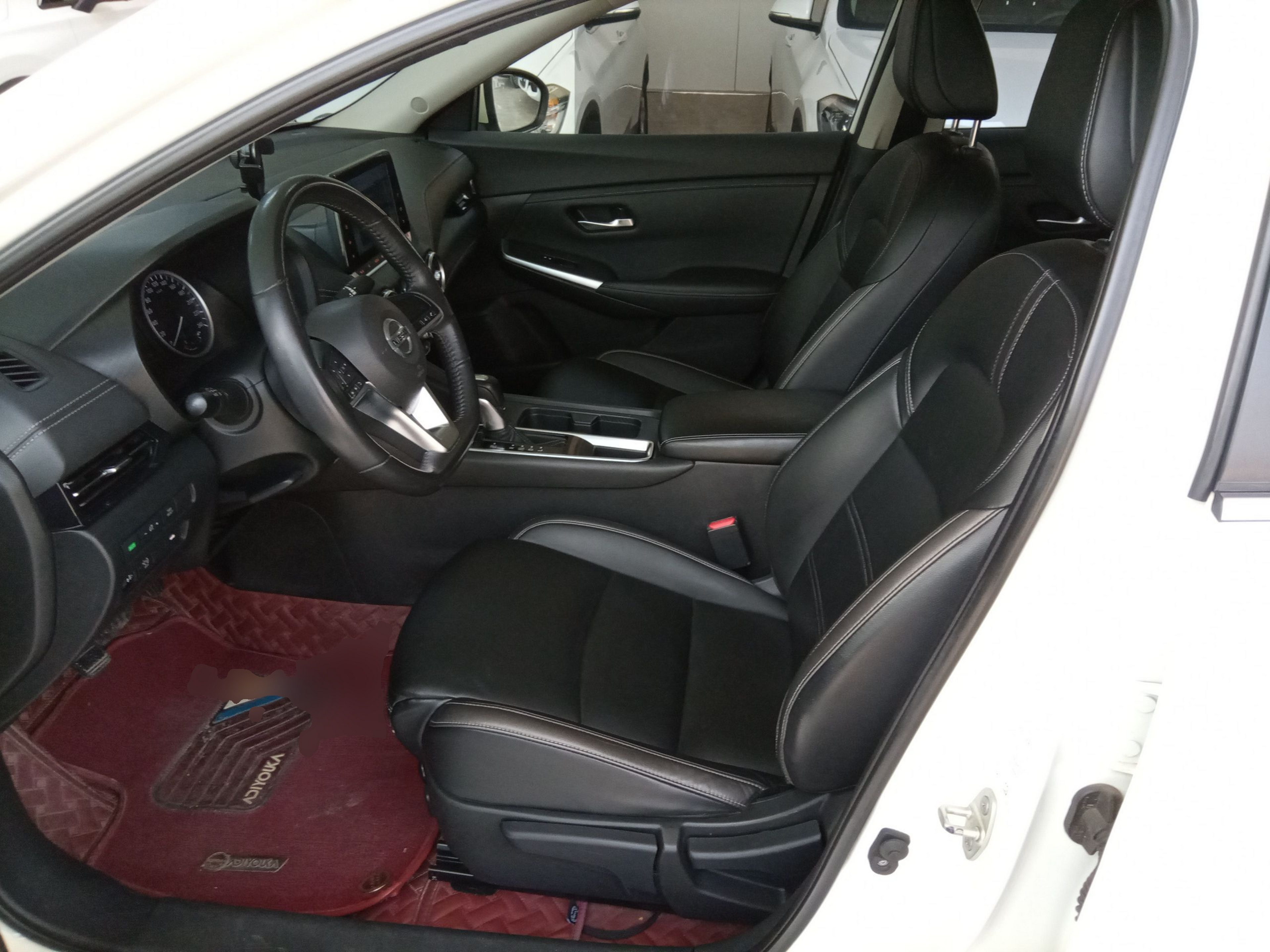 Переднее сиденье в автомобиле