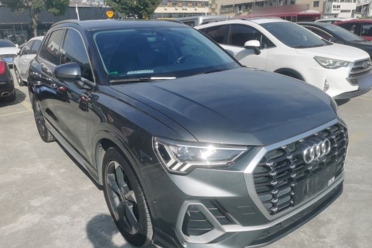 Used Audi Q3 2022 35 TFSI Fashion Dynamic Model

