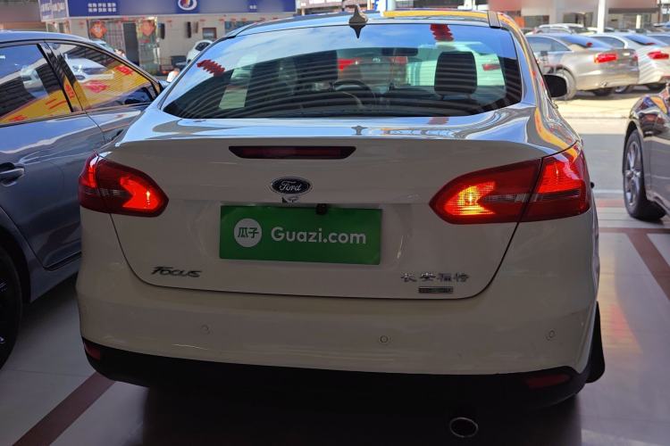 Used Ford Focus 2017 Sedan EcoBoost 180 Automatic Elite Model