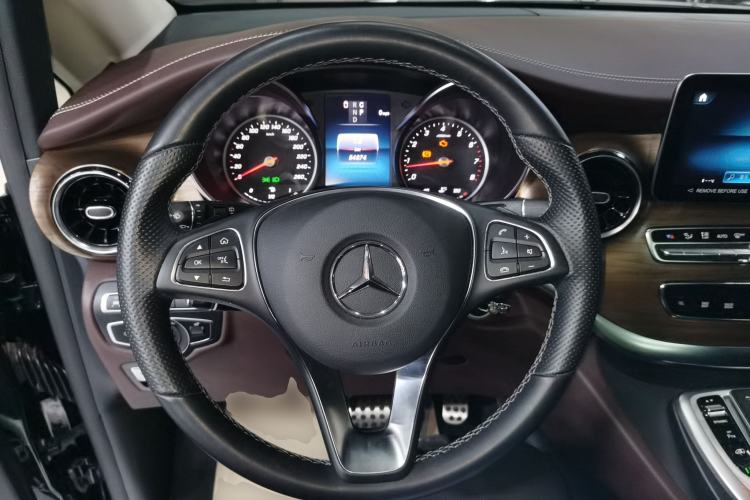 Used Mercedes-Benz V-Class 2022 V 260 L Long-wheelbase Luxury Edition
