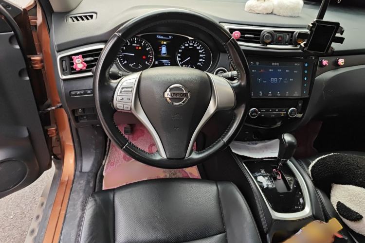 Used Nissan X-Trail 2015 2.0L CVT Comfort MAX Edition 2WD
