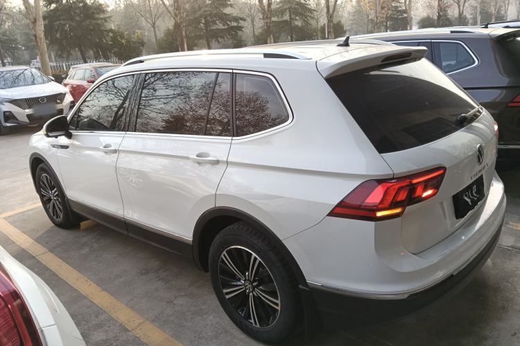 Used Volkswagen Tiguan L 2021 330TSI Automatic Two-Wheel Drive Smart Edition
