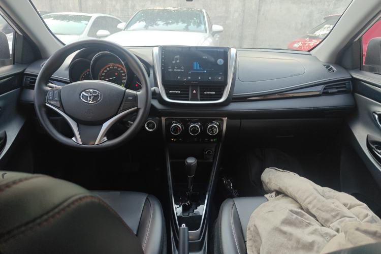 Used Toyota YARiS L 2022 X-Trail 1.5L CVT Luxury PLUS Edition
