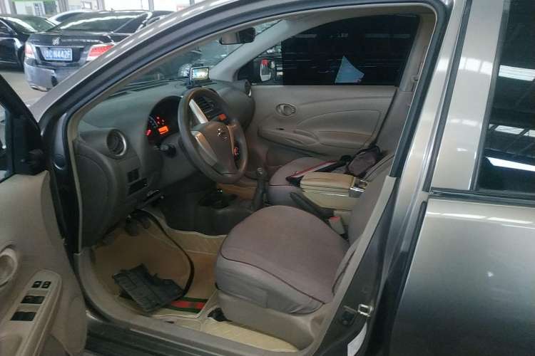 Used Nissan Sunny 2015 1.5XE Manual Comfort Edition
