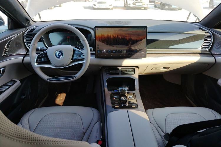 Used BYD Han 2024 EV Glory Edition 610 km All-Wheel Drive "Tian Shen Zhi Jia" Intelligent Driving Model