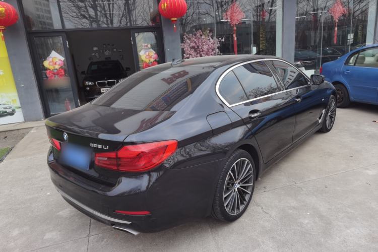 Used BMW 5 Series 2018 525Li Luxury Package