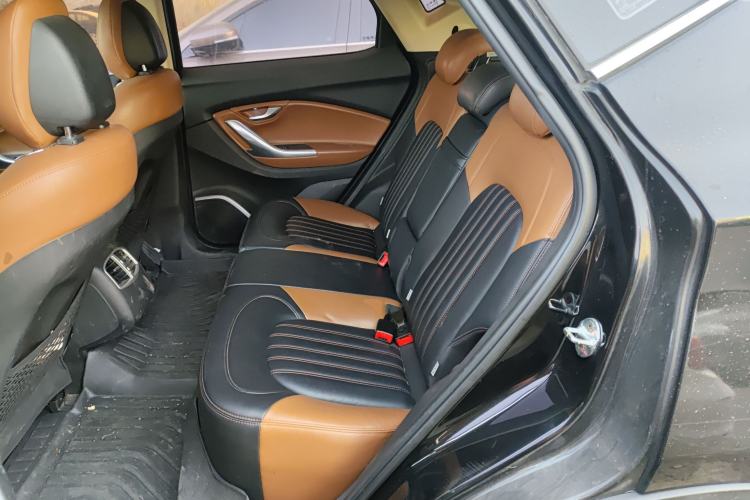 Used Soueast DX7 2015 1.5T Automatic Luxury Model
