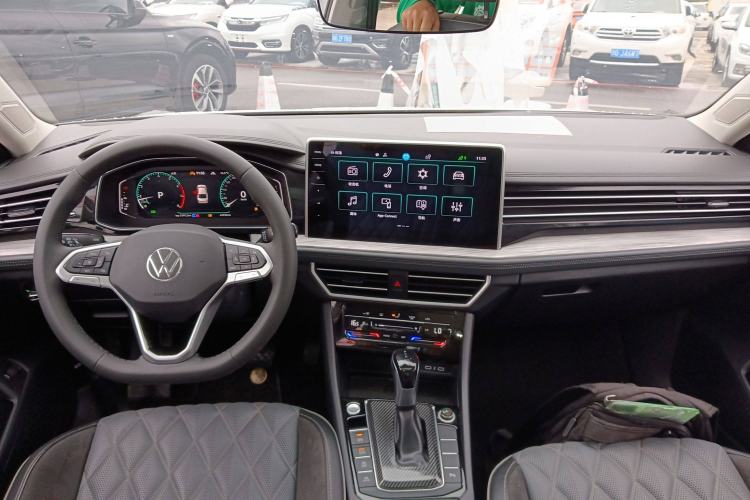 Used Volkswagen Sagitar 2023 300TSI DSG Excellence Edition