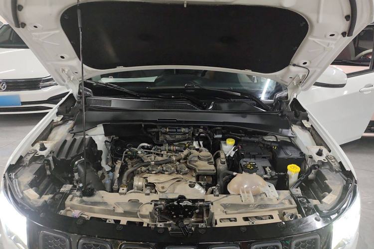 Used  Compass 2017 200T Automatic Family Edition
