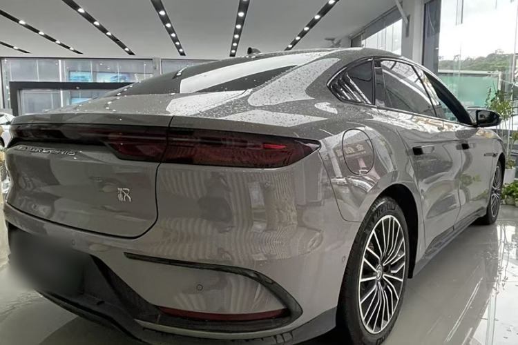 Used BYD Han 2025 EV with 701 km of Laser Radar-Enabled Intelligent Driving
