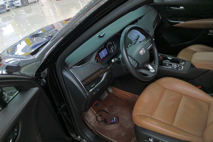 Used Cadillac XT4 2022 28T Two-Wheel Drive Prestige Version