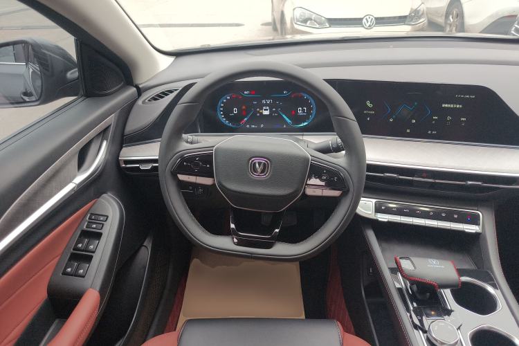 Used Changan Eado 2024 PLUS Blue Whale NE 1.4T GDI DCT High-Energy Edition
