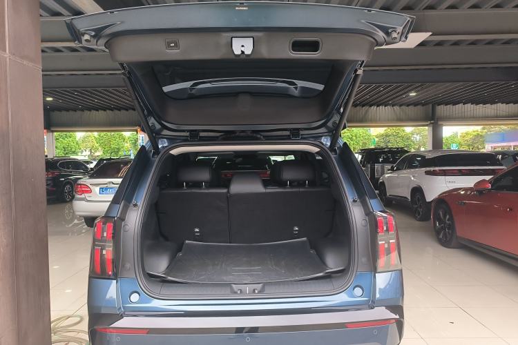 Used AION V 2024 Aion Tyrannosaurus 650 Smart Premium Edition
