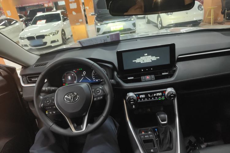 Used Toyota Wildlander 2023 Dual-Motor 2.5L E-CVT Two-Wheel Drive Luxury PLUS Edition