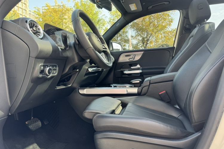 Used Mercedes-Benz GLB 2021 GLB 200 Fashion Model
