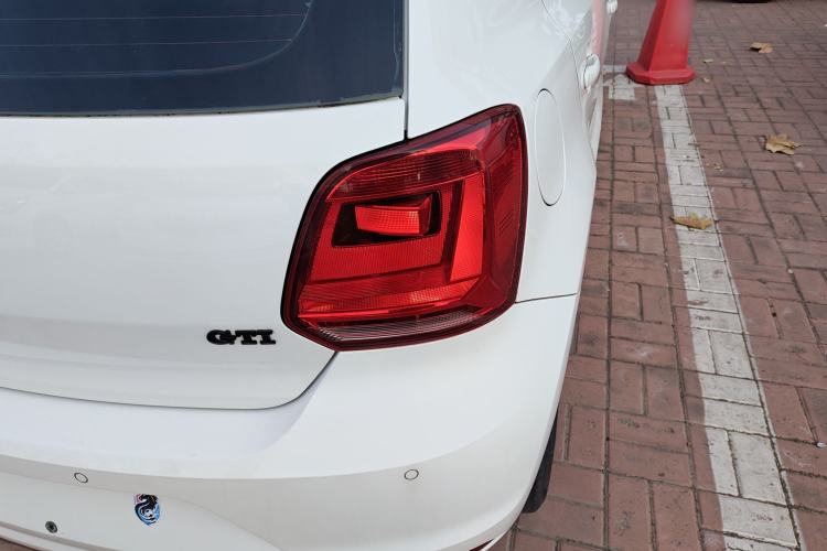 Used Volkswagen Polo 2014 1.6L Automatic Comfort Edition