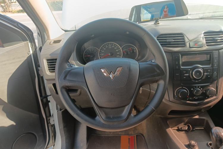 Used Wuling Hongguang 2015 1.2L S Base Model China V Standard