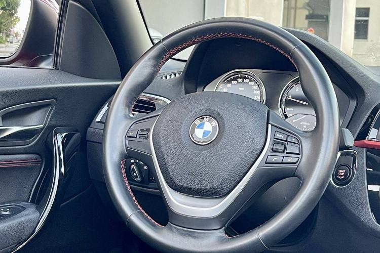 Used BMW 2 Series 2019 225i Convertible Coupe Sports Design Package
