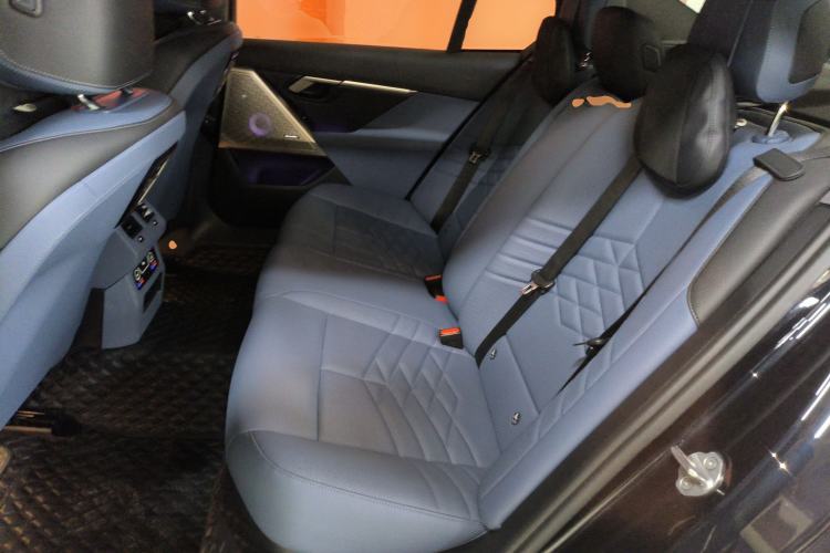 Used BMW 5 Series 2024 530Li Luxury Edition M Sport Package