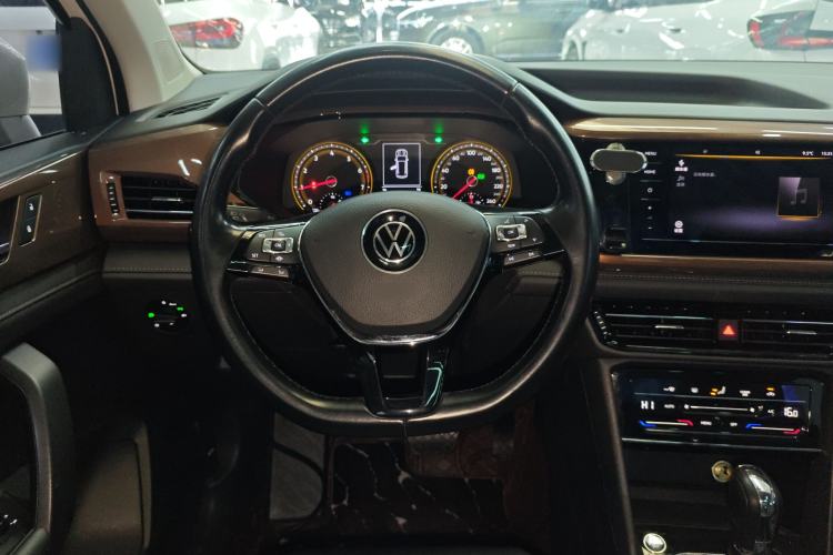 Used Volkswagen Tharu 2021 280TSI Two-Wheel Drive Comfort Edition