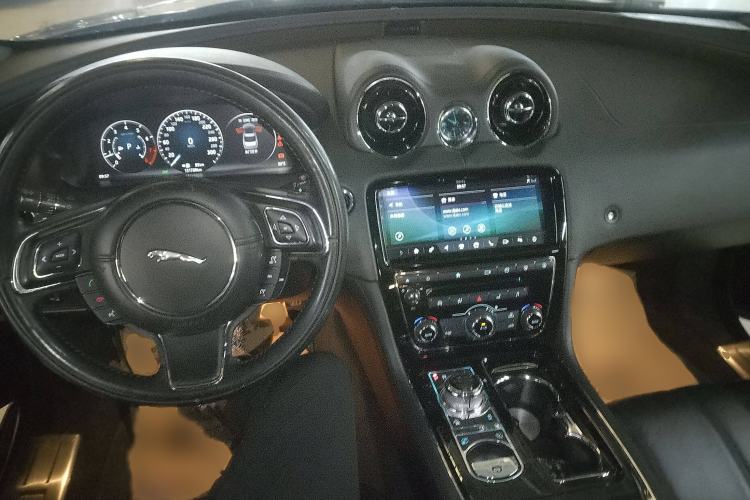 Used Jaguar XJ 2016 XJL 3.0 SC Two-Wheel-Drive Elegant Business Edition