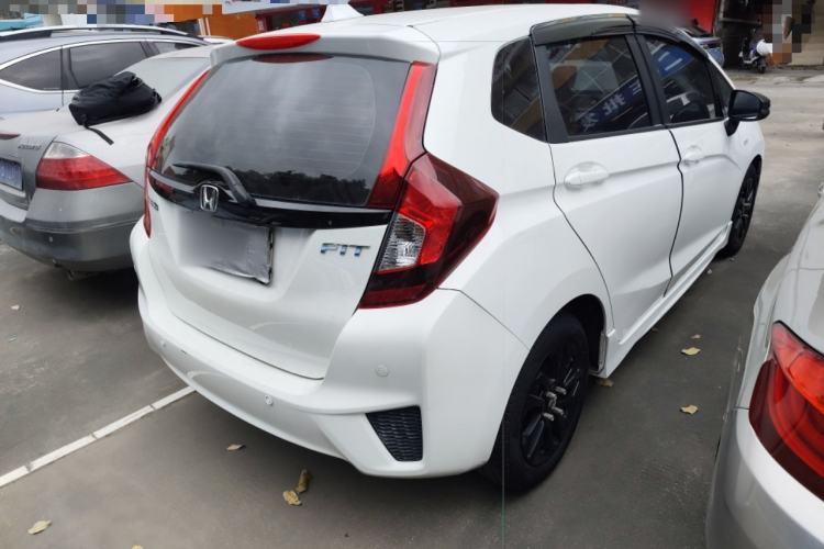 Used Honda Fit 2016 1.5L LXS CVT Comfort Sunroof Version
