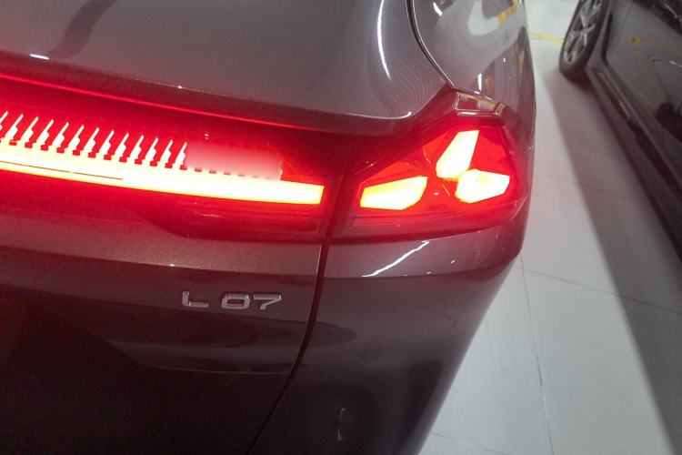 Used  L07 2024 230Max Range-Extended Version
