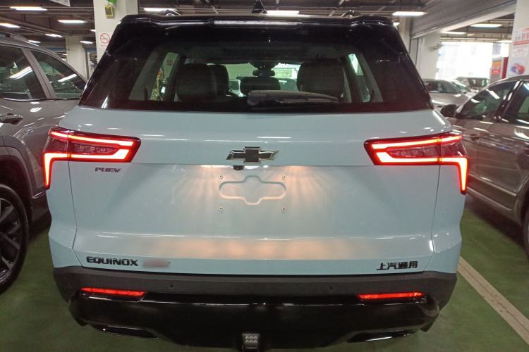 Used Chevrolet Equinox Plus 2024 102km RS Ultimate Edition
