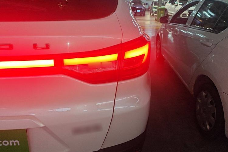 Used Dongfeng Fengdu MX5 2016 2.0L Automatic Flagship Edition
