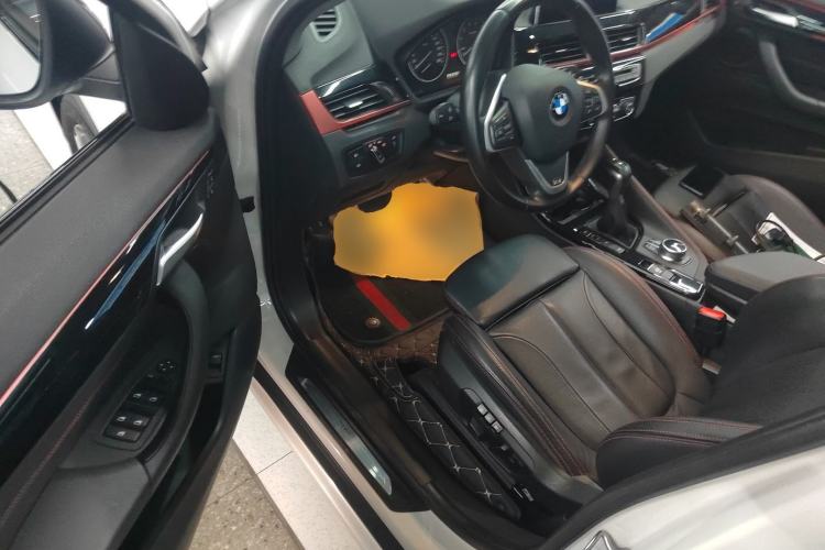 Used BMW X1 2016 xDrive20Li Luxury Model
