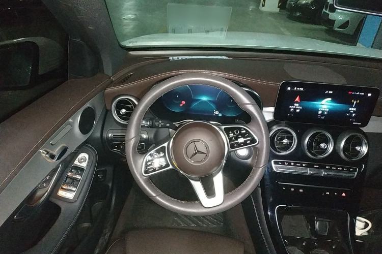 Used Mercedes-Benz GLC 2020 Facelifted GLC 260 L 4MATIC Dynamic Edition
