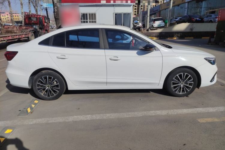 Used Roewe i5 2021 1.5L Manual Diamond Edition
