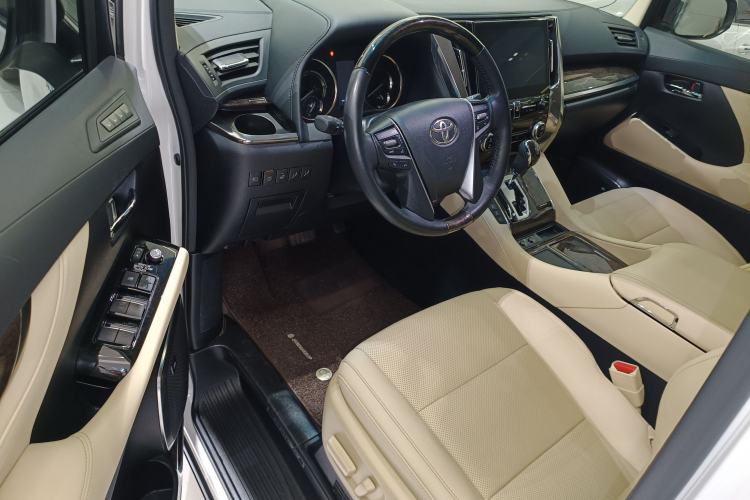 Used Toyota Alphard 2021 Dual-Engine 2.5L Prestige Edition
