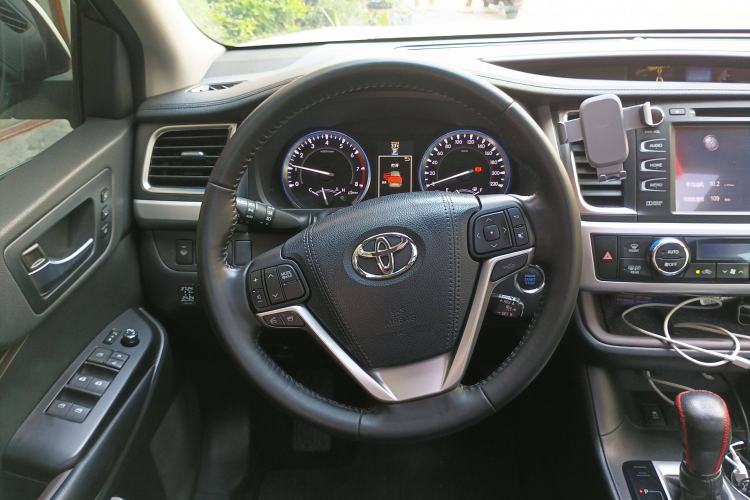 Used Toyota Highlander 2017 2.0T Four-Wheel Drive Ultimate Edition 7 Seats
