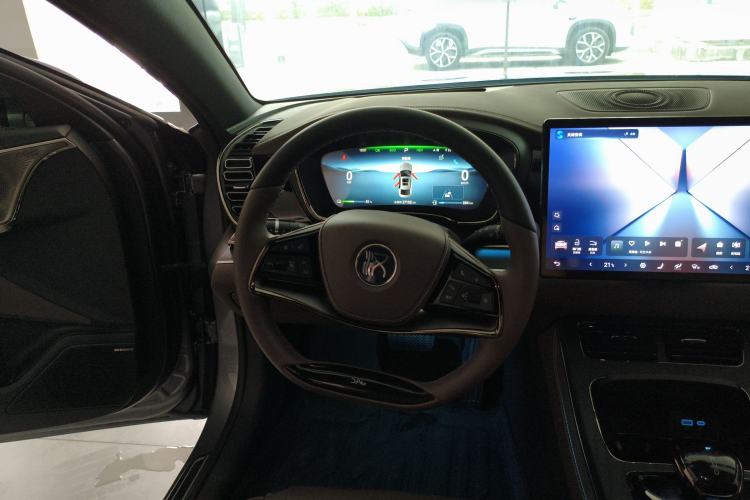 Used BYD Han 2024 DM-i Glory Edition 121KM Premium Model