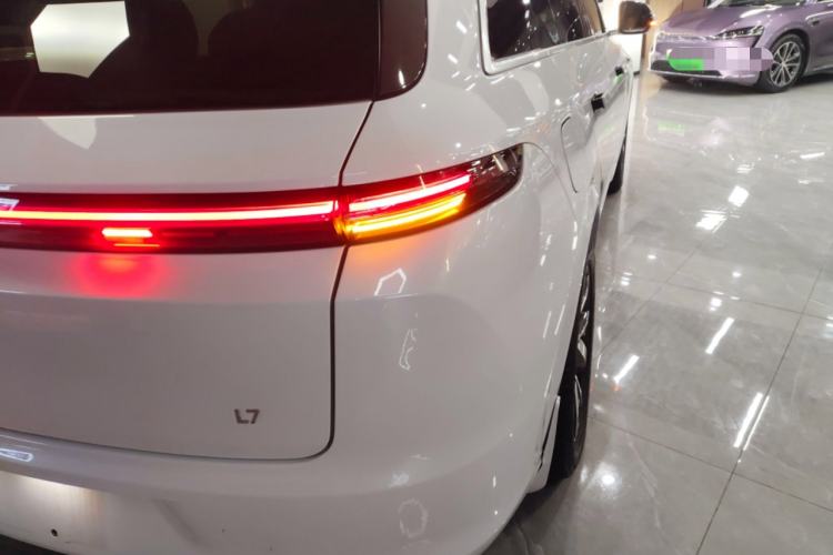 Used Li Auto L7 2023 Pro Model
