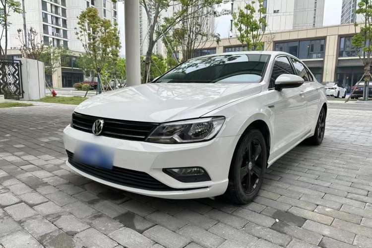 Used Volkswagen Lamando 2017 230TSI DSG Fashion Edition
