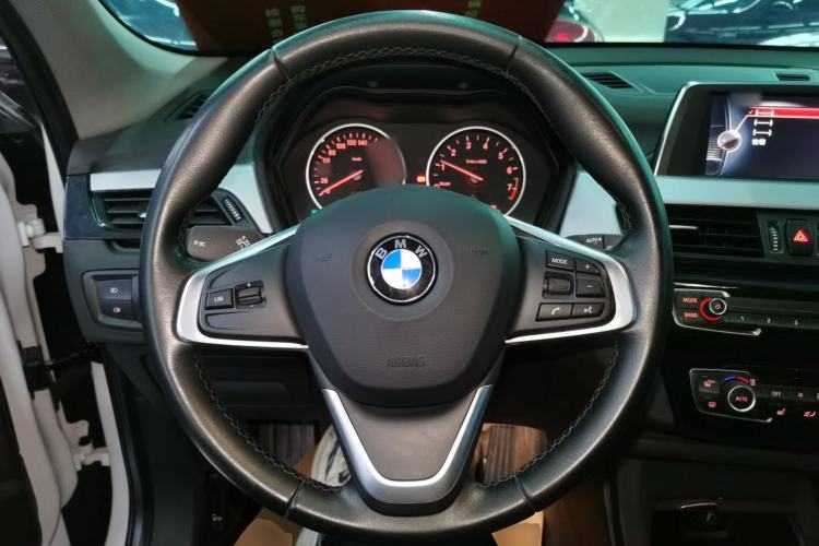 Used BMW X1 2016 sDrive18Li Premium Edition
