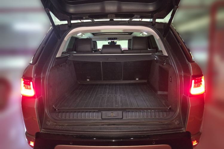 Used Land Rover Range Rover Sport 2021 3.0 L6 YAO Black Edition
