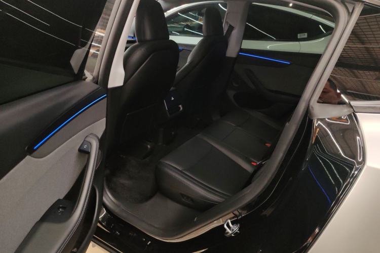 Used Tesla Model Y 2025 Rear-Wheel-Drive Version
