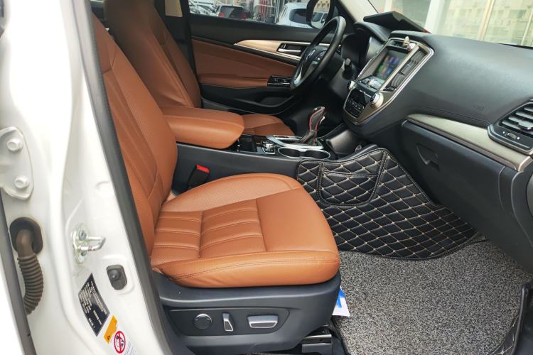 Used Changan CS95 2017 2.0T Four-Wheel Drive SmartDrive Edition
