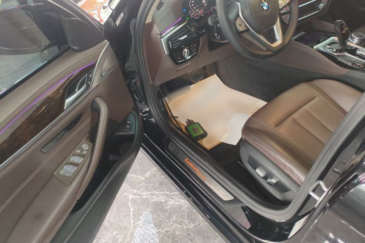 Used BMW 5 Series 2020 525Li Luxury Package
