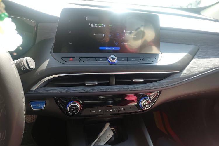 Used Buick Velite 6 2020 Plug-in Hybrid Connected Fashion Model
